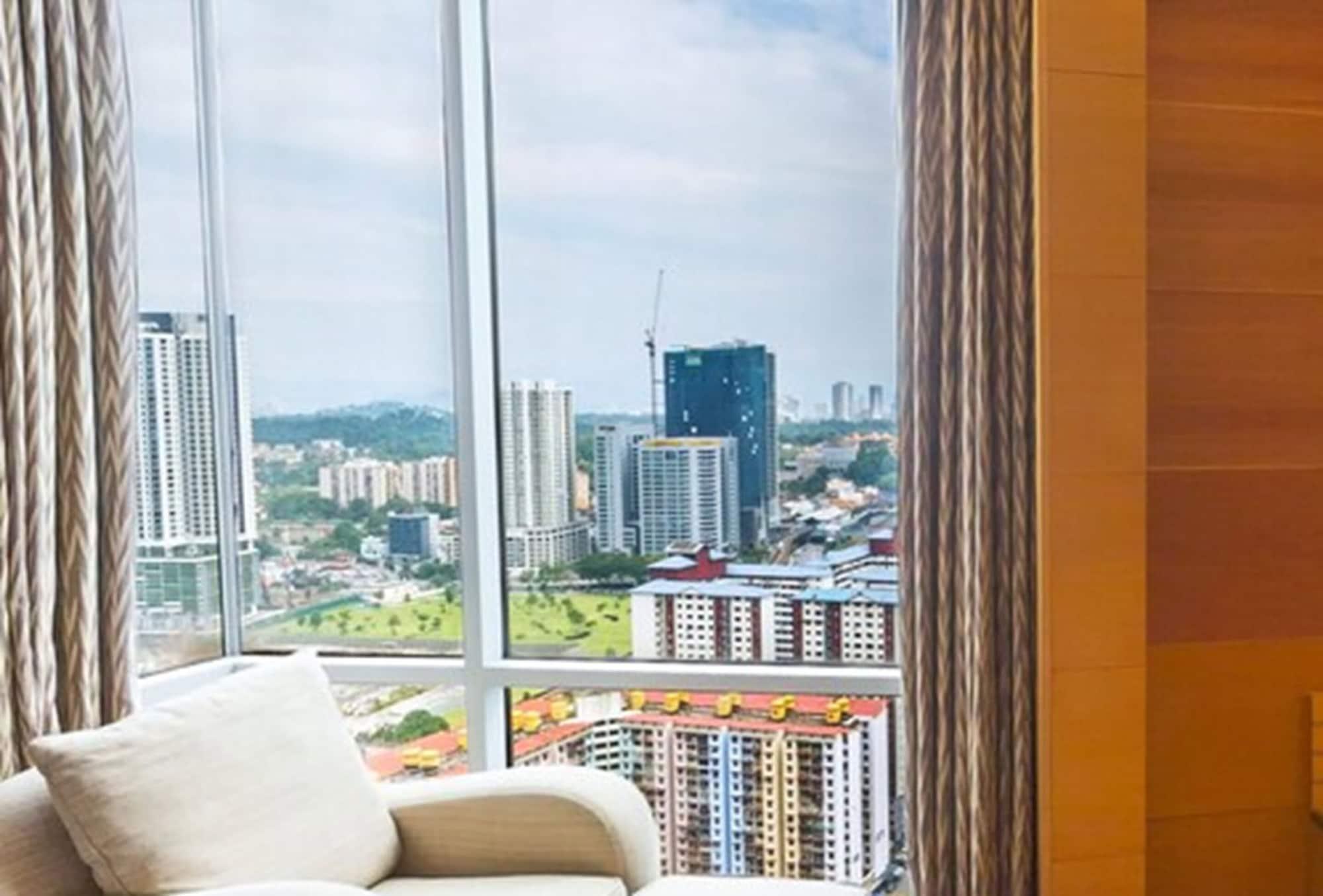 St Giles Gardens Hotel Kuala Lumpur Ngoại thất bức ảnh View from the living room