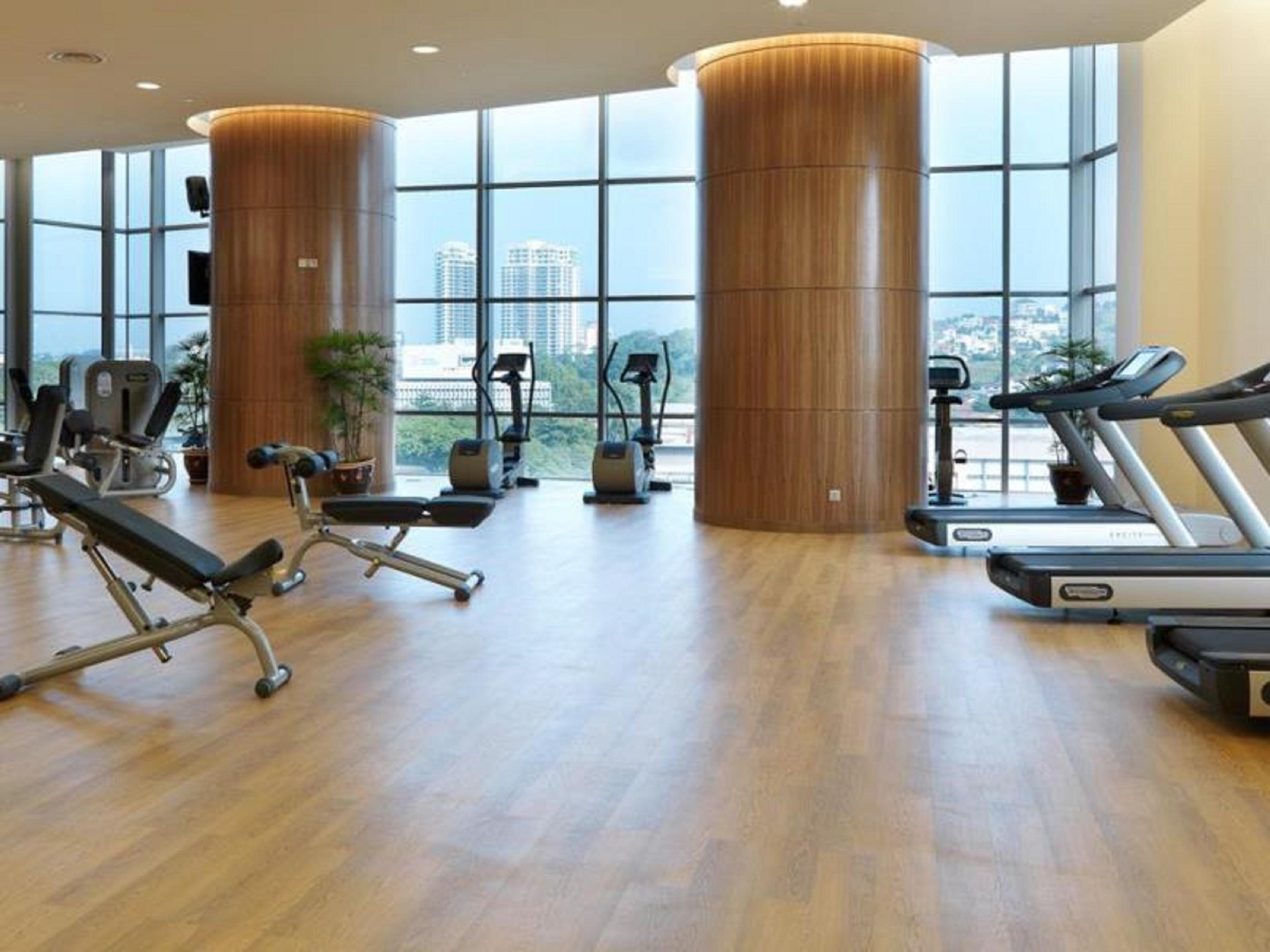 St Giles Gardens Hotel Kuala Lumpur Ngoại thất bức ảnh The gym at the hotel