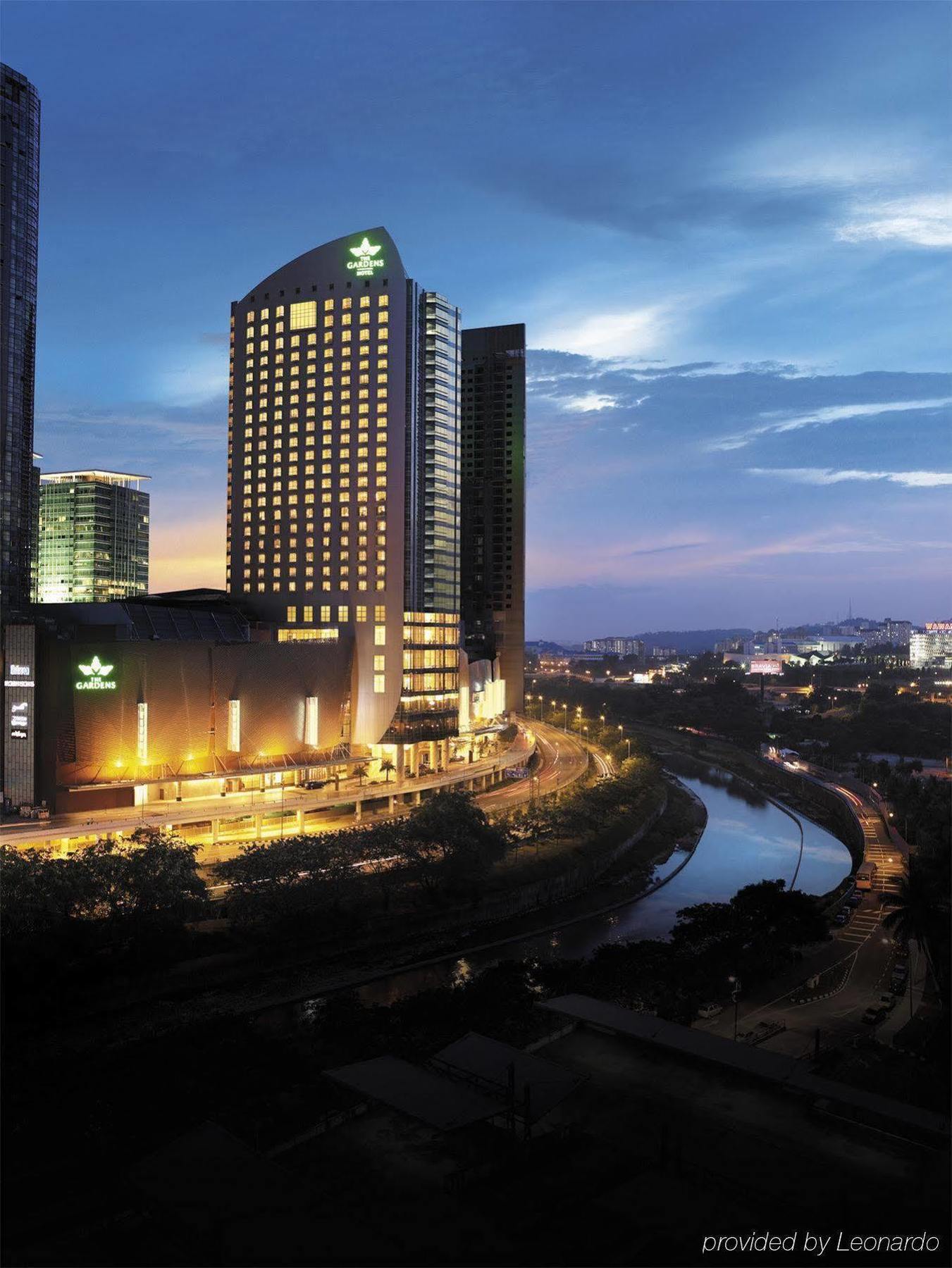 St Giles Gardens Hotel Kuala Lumpur Ngoại thất bức ảnh The Berlian Hotel